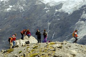 1129705_mountain_climbers